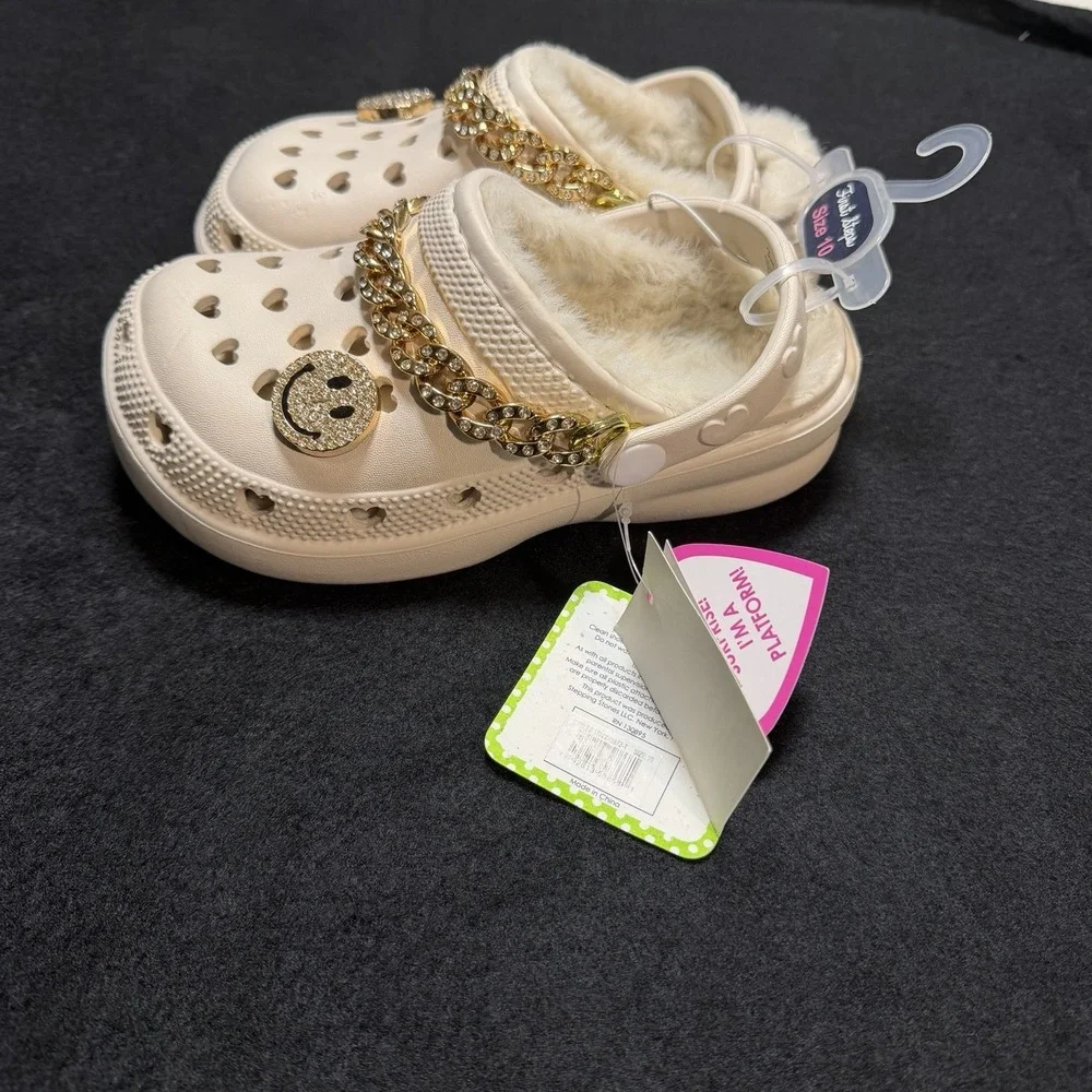First Steps by Stepping Stones Girls Beige Heart Rhinestone shoes  Size 10‎